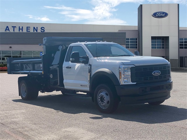 2025 Ford F-550 Super Duty Chassis Cab XL's photo