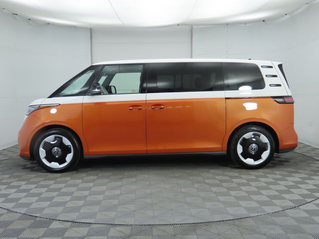 2025 Volkswagen ID. Buzz Pro Plus photo 8