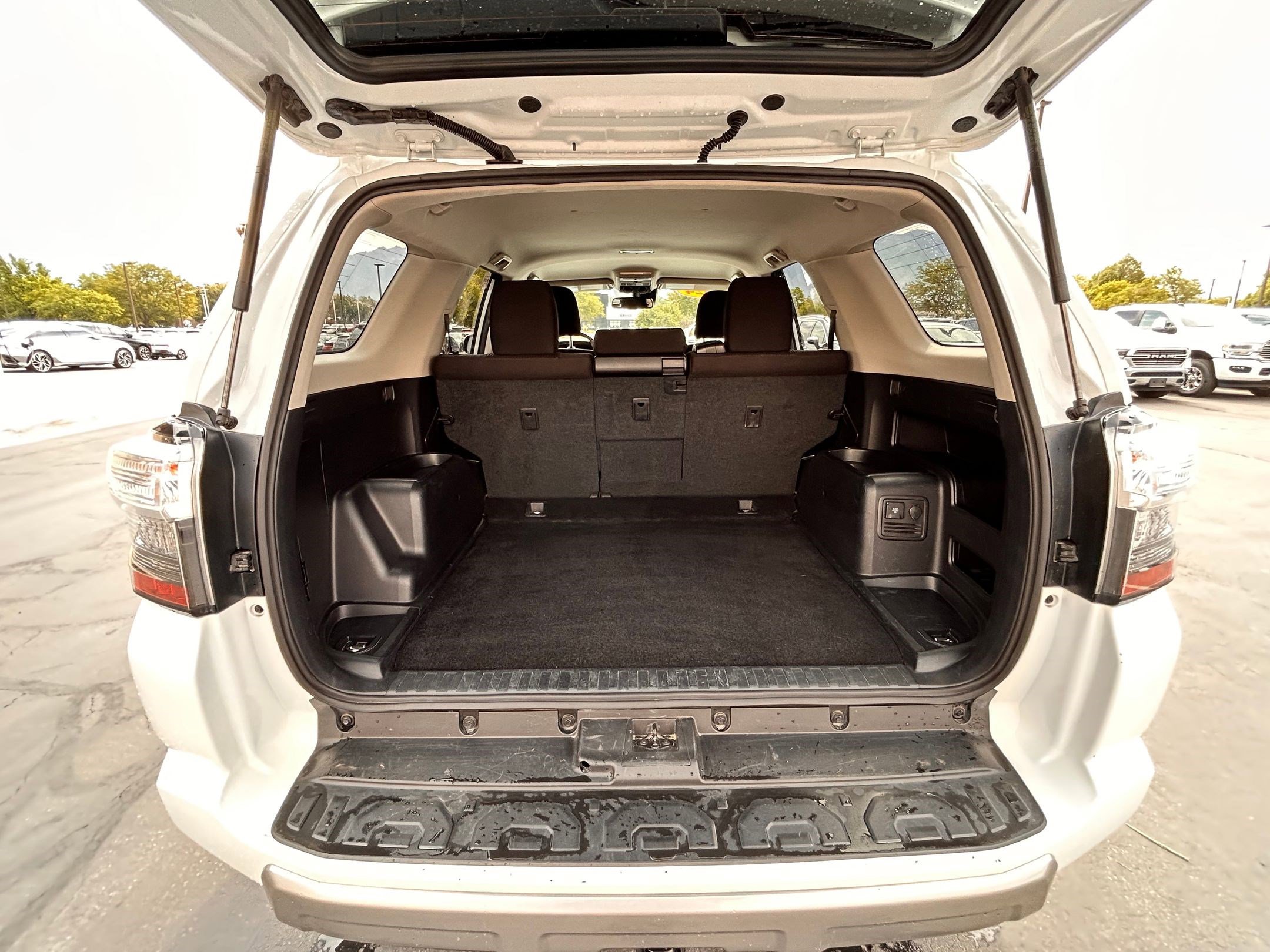 2024 Toyota 4Runner TRD photo 31