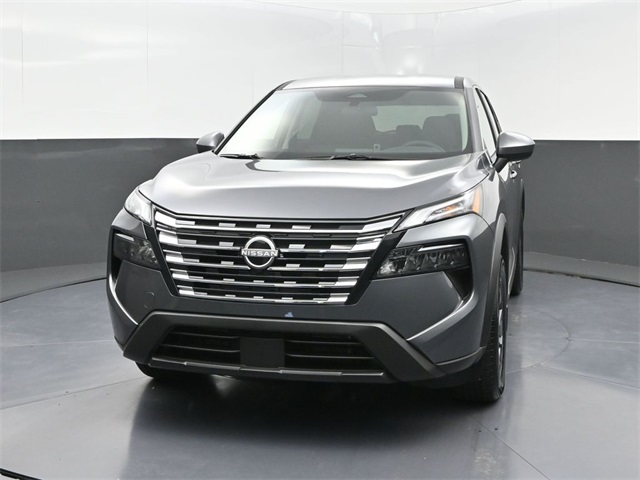 2026 Nissan Rogue SV photo 2