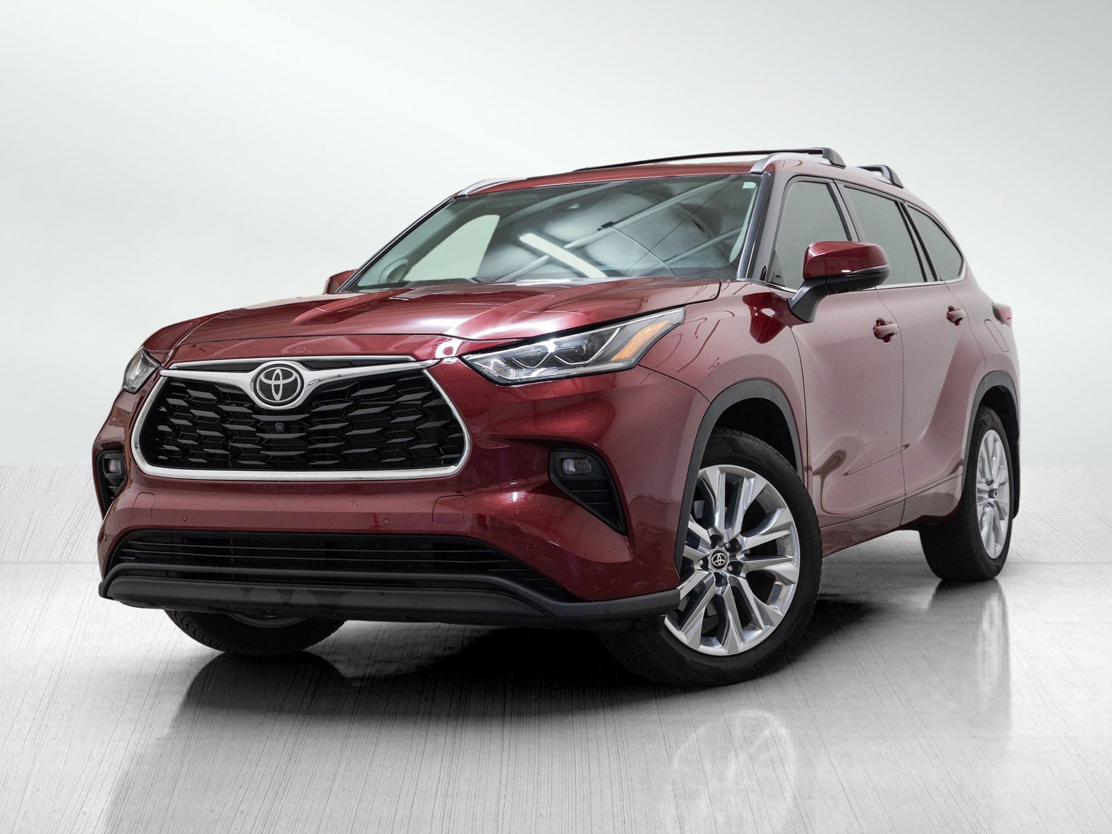 2021 Toyota Highlander Limited's photo