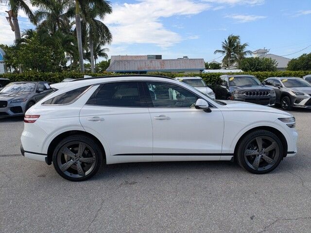 2024 Genesis GV70 3.5T Sport photo 3