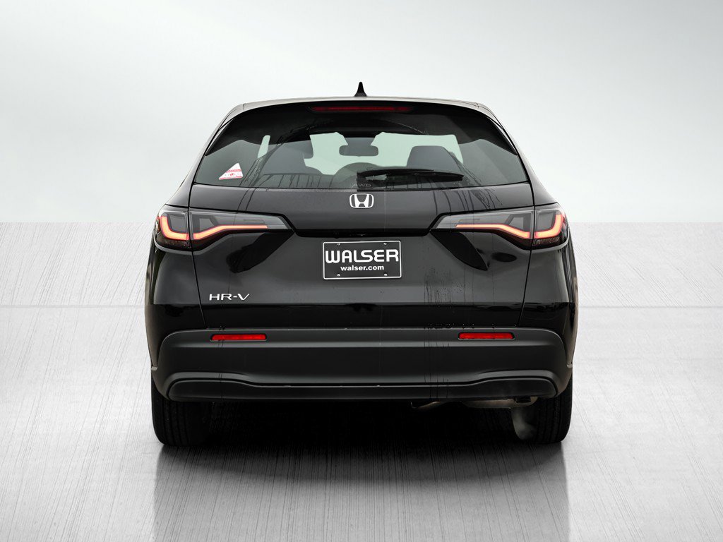 2026 Honda HR-V LX photo 3