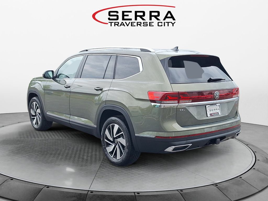2025 Volkswagen Atlas SEL photo 3