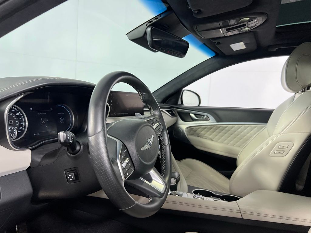 2022 Genesis G70 3.3T photo 17