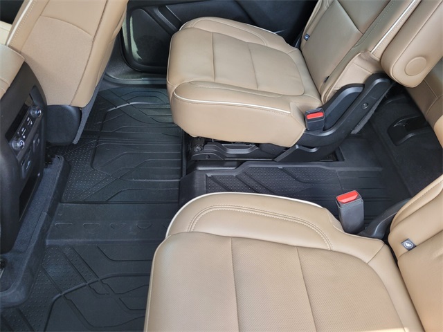 2023 Chevrolet Traverse Premier photo 22