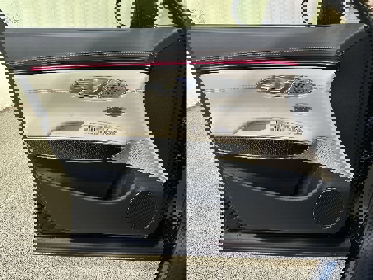 New 2026 Vik Black Genesis 3.5T Sport Prestige image 18