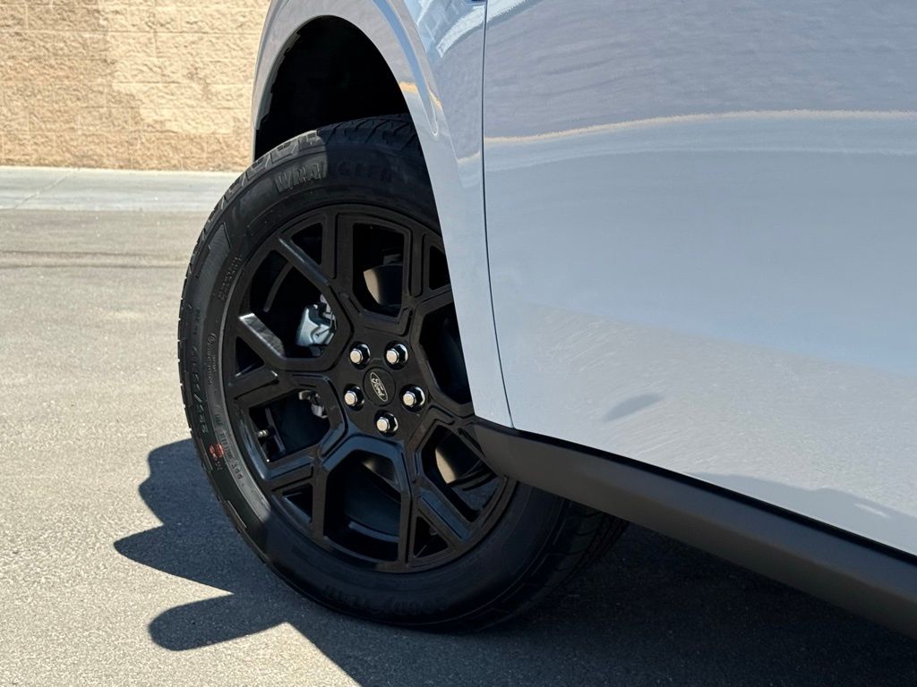 2025 Ford Maverick XLT photo 18