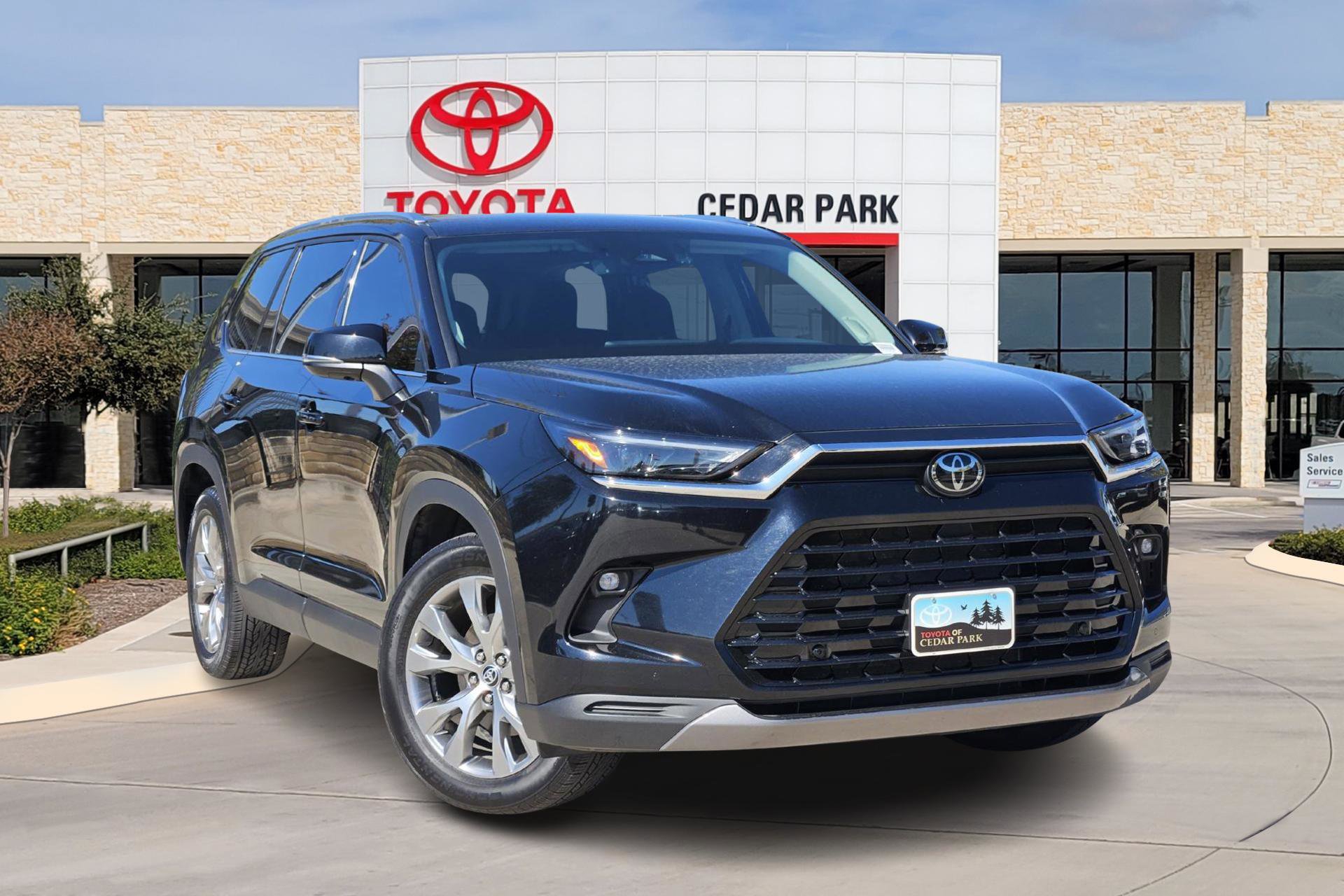 2024 Toyota Grand Highlander Limited's photo