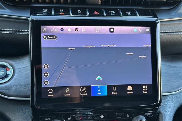 2023 Jeep Grand Cherokee Limited photo 4