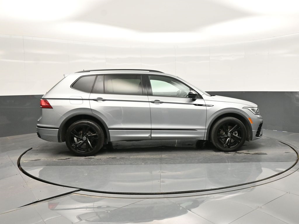 2023 Volkswagen Tiguan SE R-Line Black photo 14