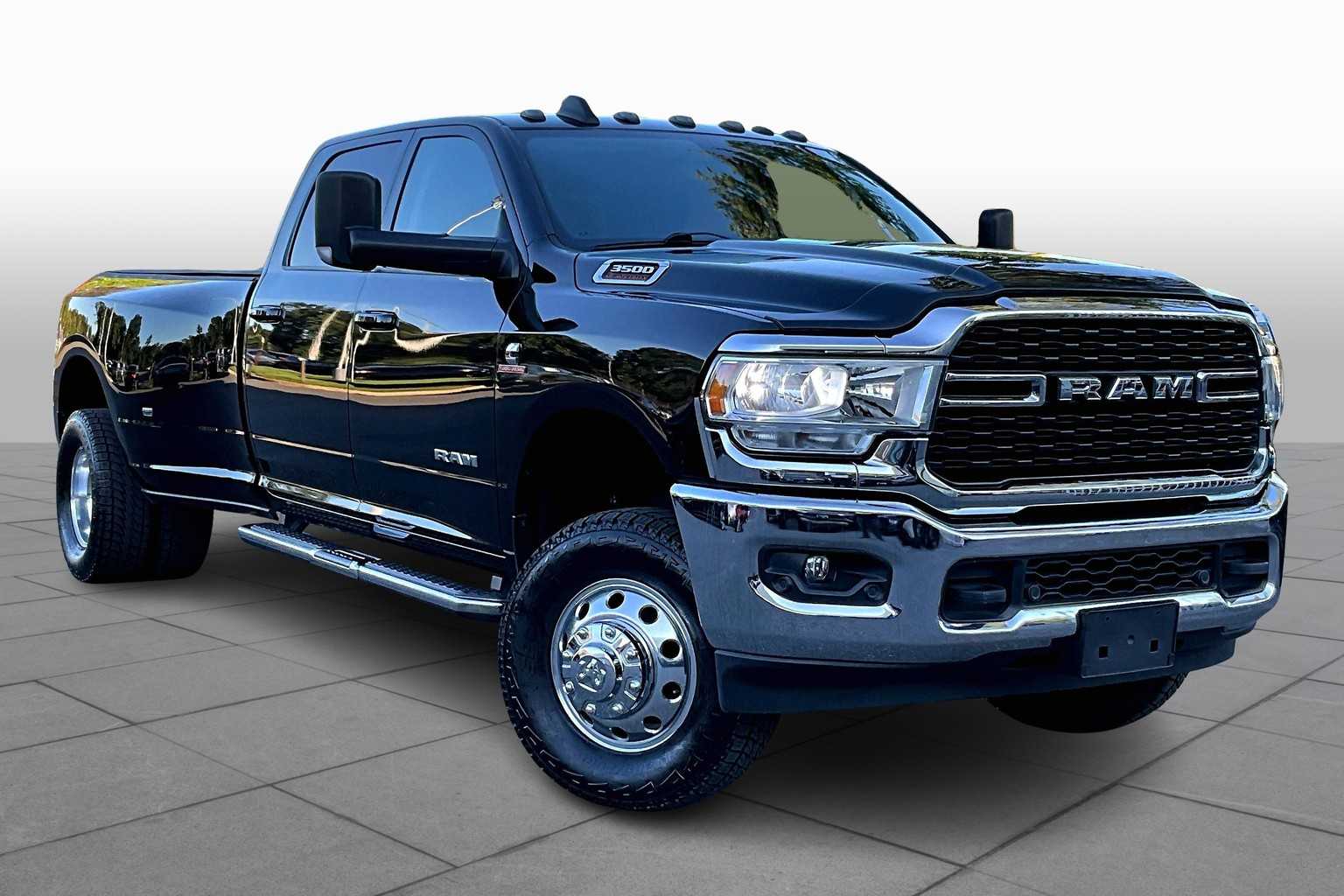 2022 Ram 3500 Big Horn photo 2