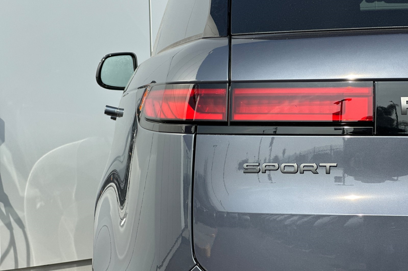 2025 Land Rover Range Rover Sport SE photo 29