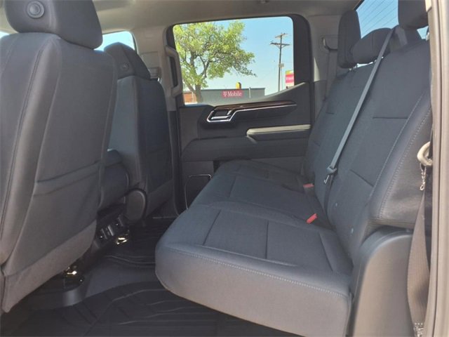 2025 Chevrolet Silverado 1500 RST photo 4
