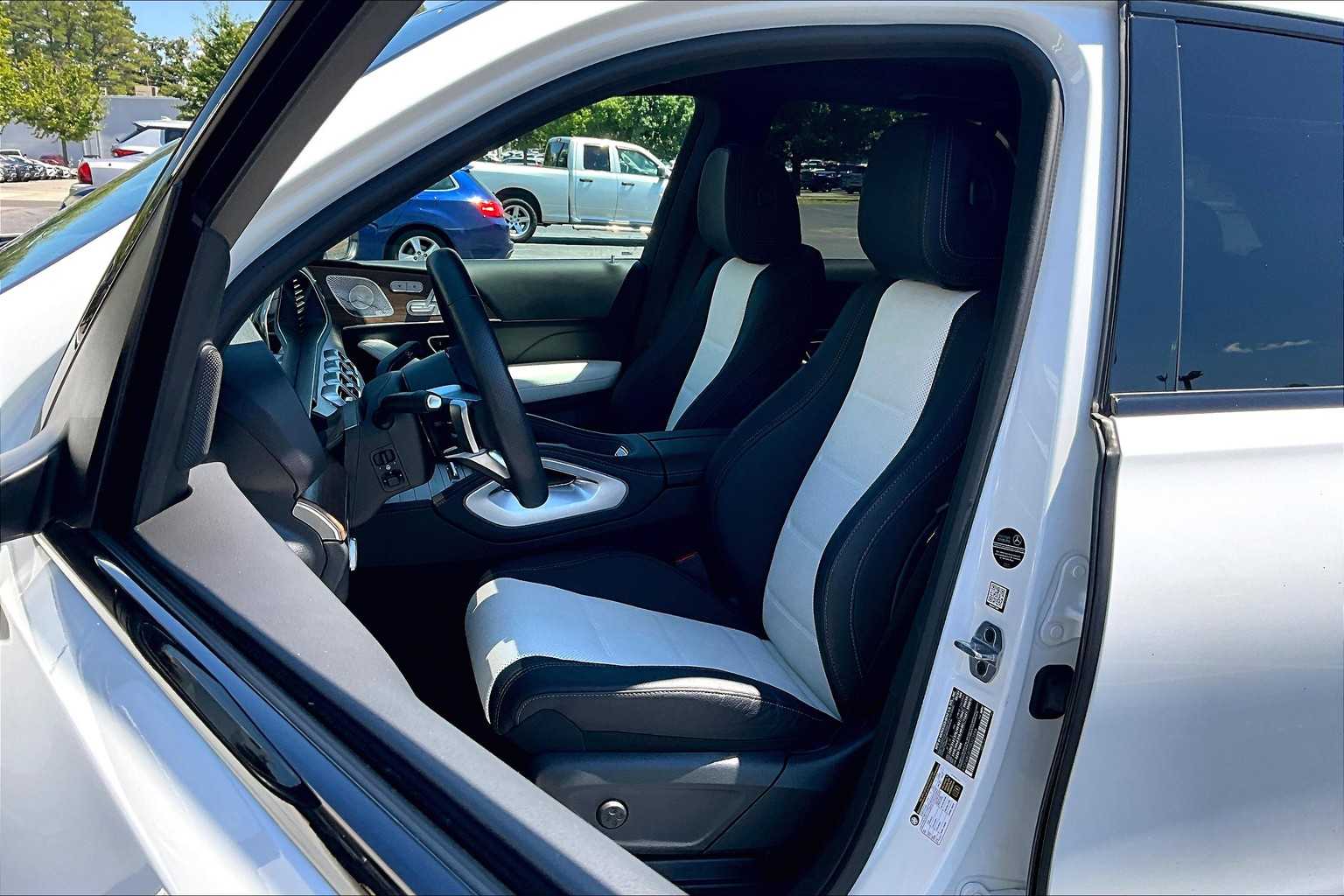 2025 Mercedes Benz GLE 450e 4MATIC photo 6