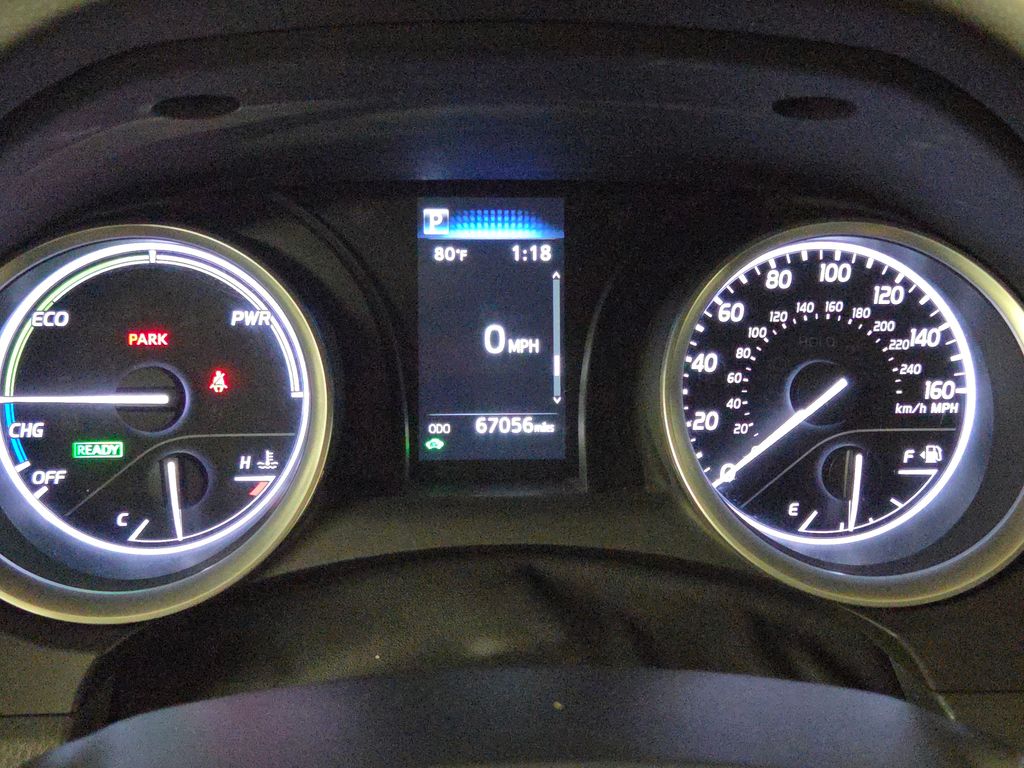2023 Toyota Camry Hybrid LE photo 22