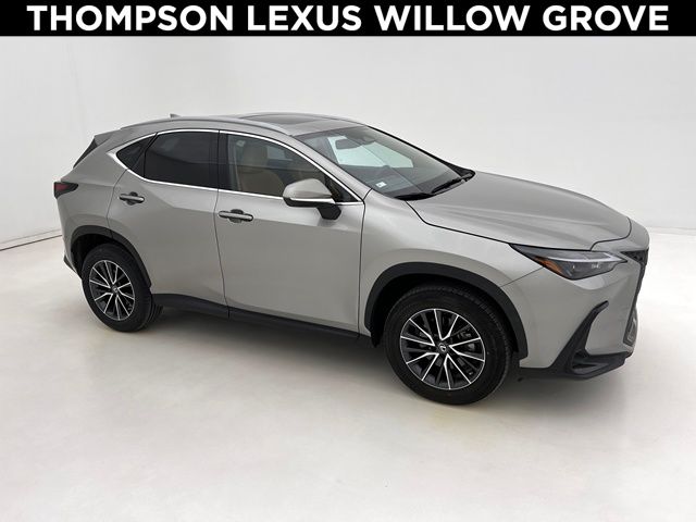 2022 Lexus NX 350's photo