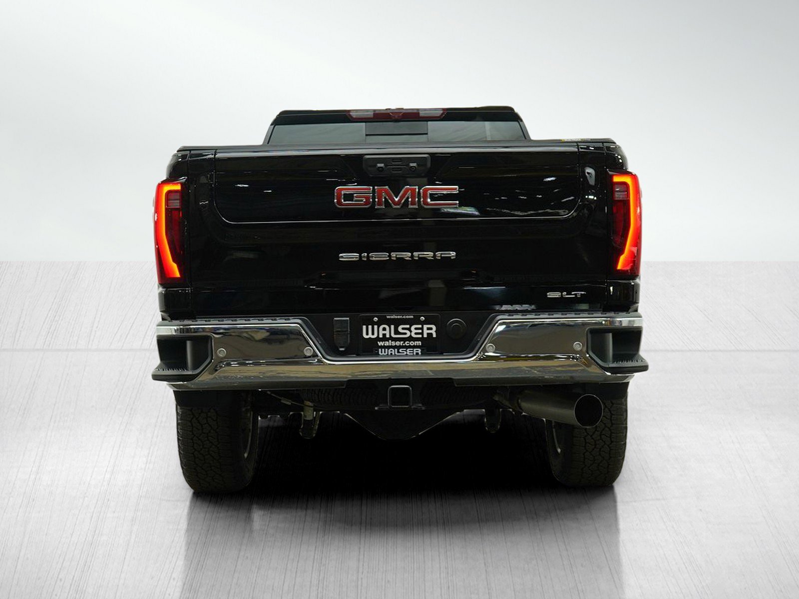2025 Gmc Sierra HD photo 3