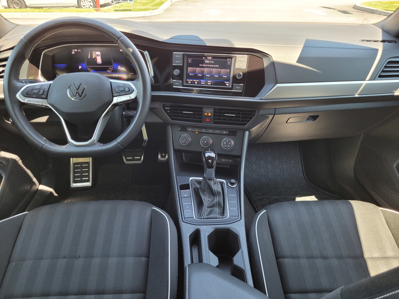Image 6 of Certified Pre-Owned 2024 Volkswagen Jetta 1.5T Sport FWD 4D Sedan