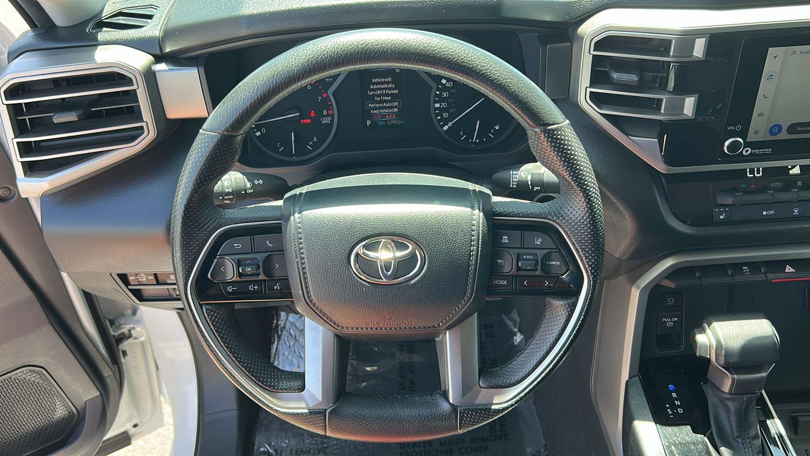 2023 Toyota Tundra SR5 CrewMax photo 7