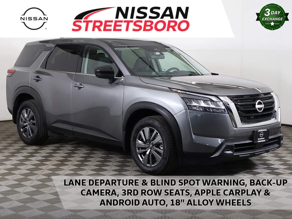 2024 Nissan Pathfinder S's photo