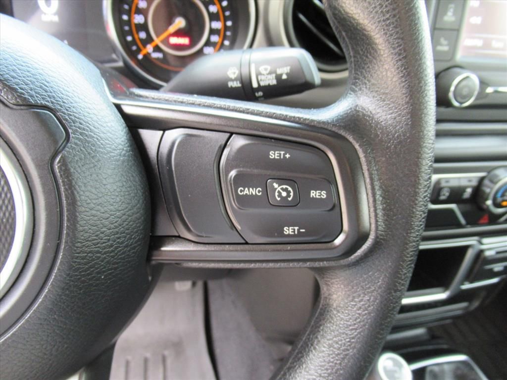 2020 Jeep Gladiator Sport photo 21