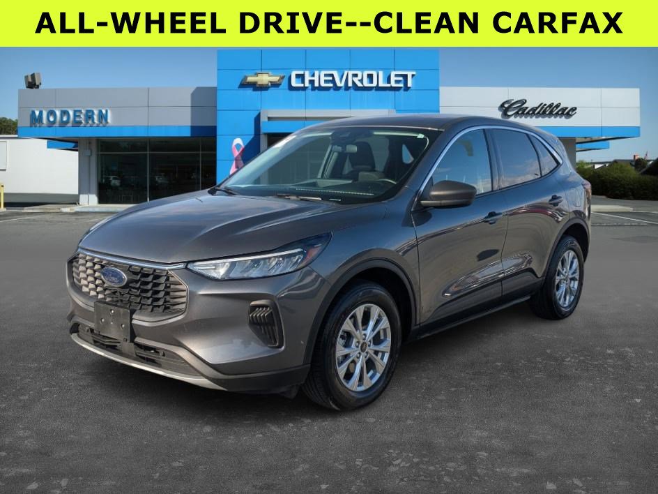 2023 Ford Escape Active's photo