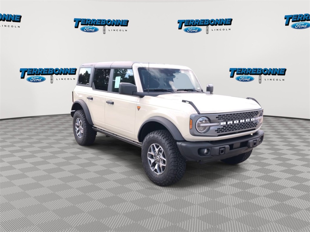 2025 Ford Bronco Badlands photo 2