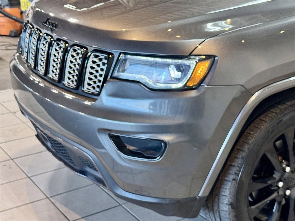 2021 Jeep Grand Cherokee Laredo photo 39