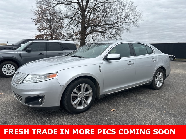 2011 Lincoln MKS Base's photo
