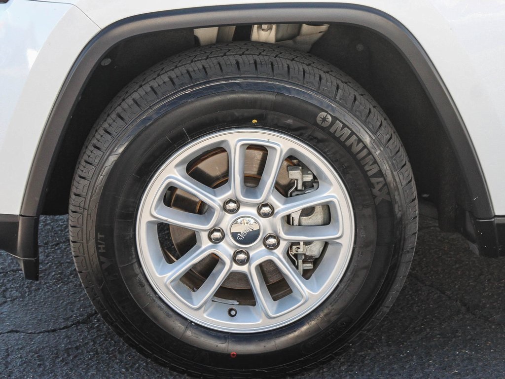 2018 Jeep Grand Cherokee Laredo photo 4