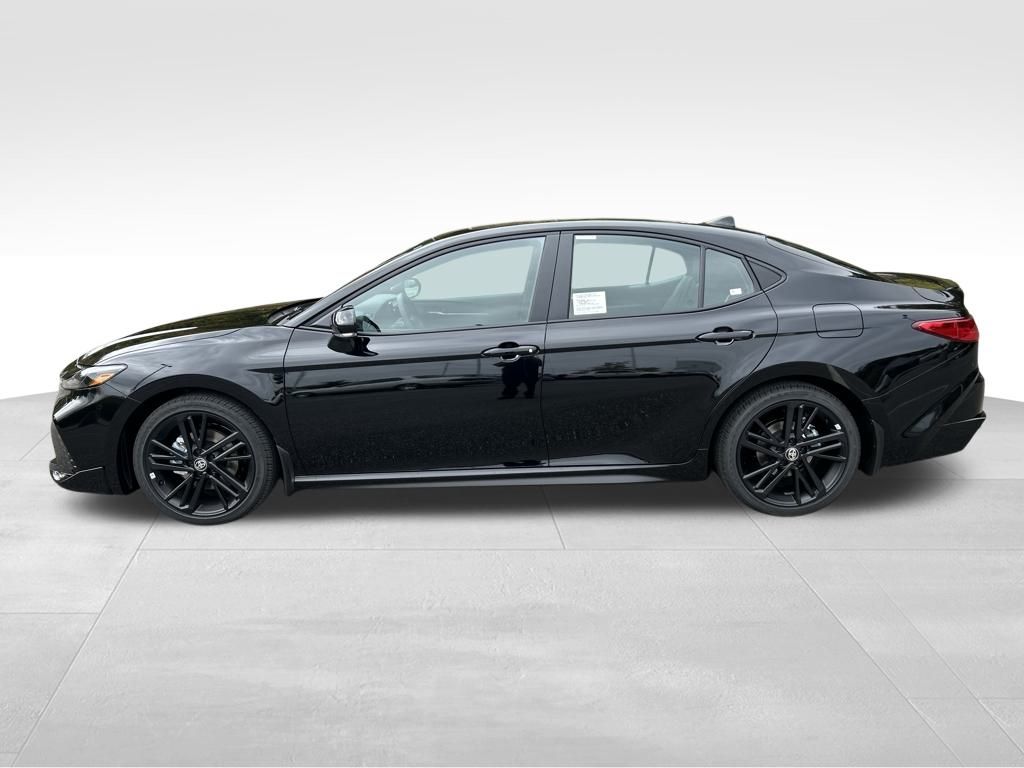 2026 Toyota Camry SE photo 2
