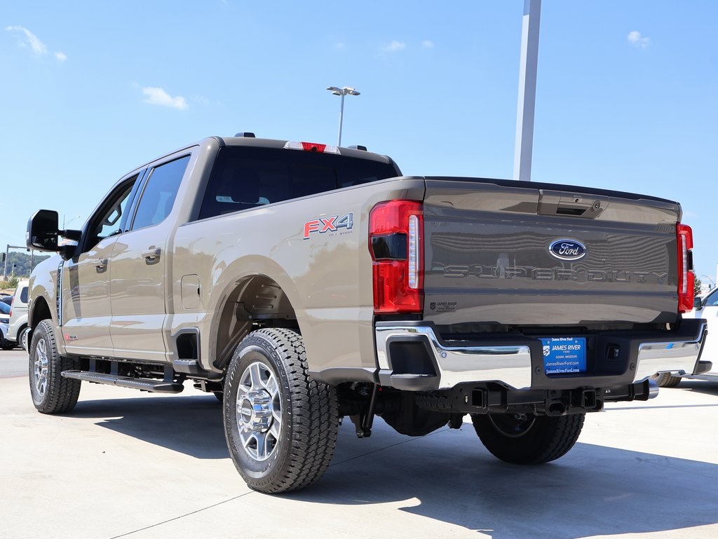 2026 Ford F-250 Lariat photo 3