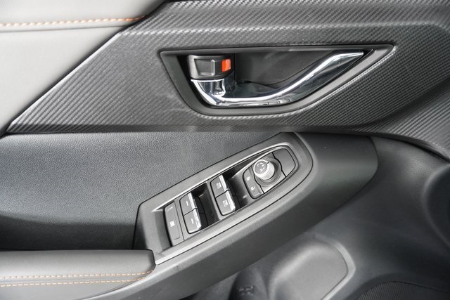 2025 Subaru Crosstrek Limited photo 10