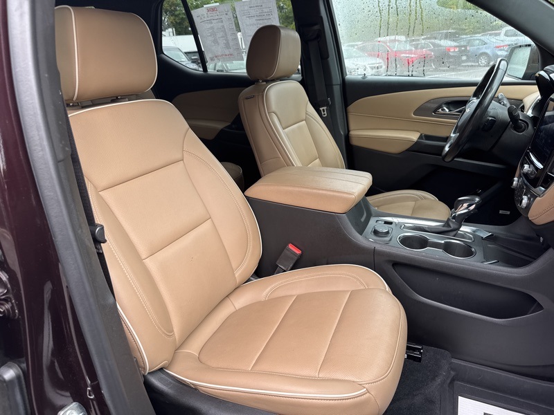 2022 Chevrolet Traverse Premier photo 47