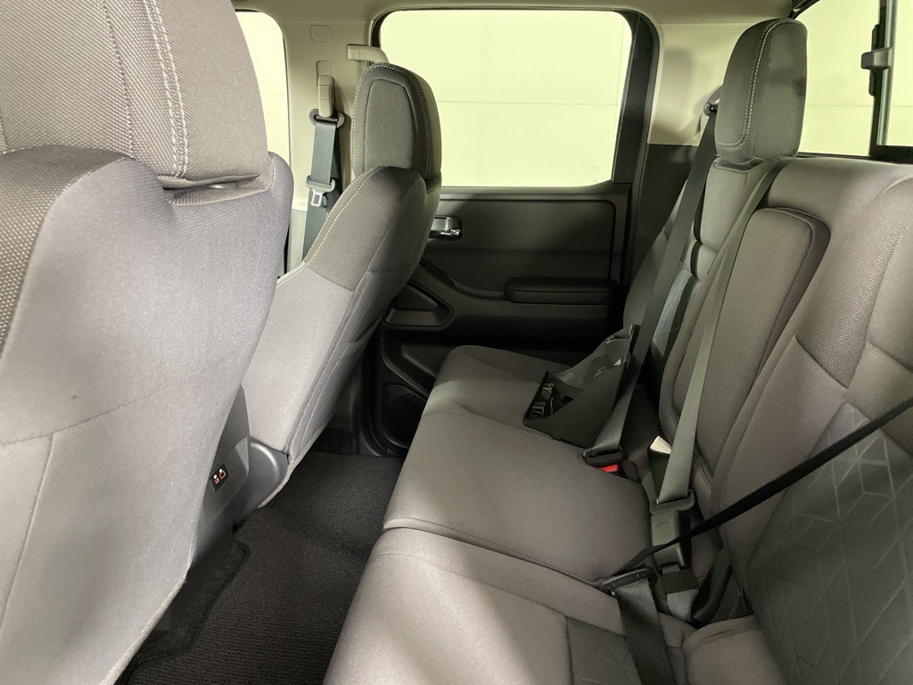 2025 Nissan Frontier Crew Cab SV photo 33