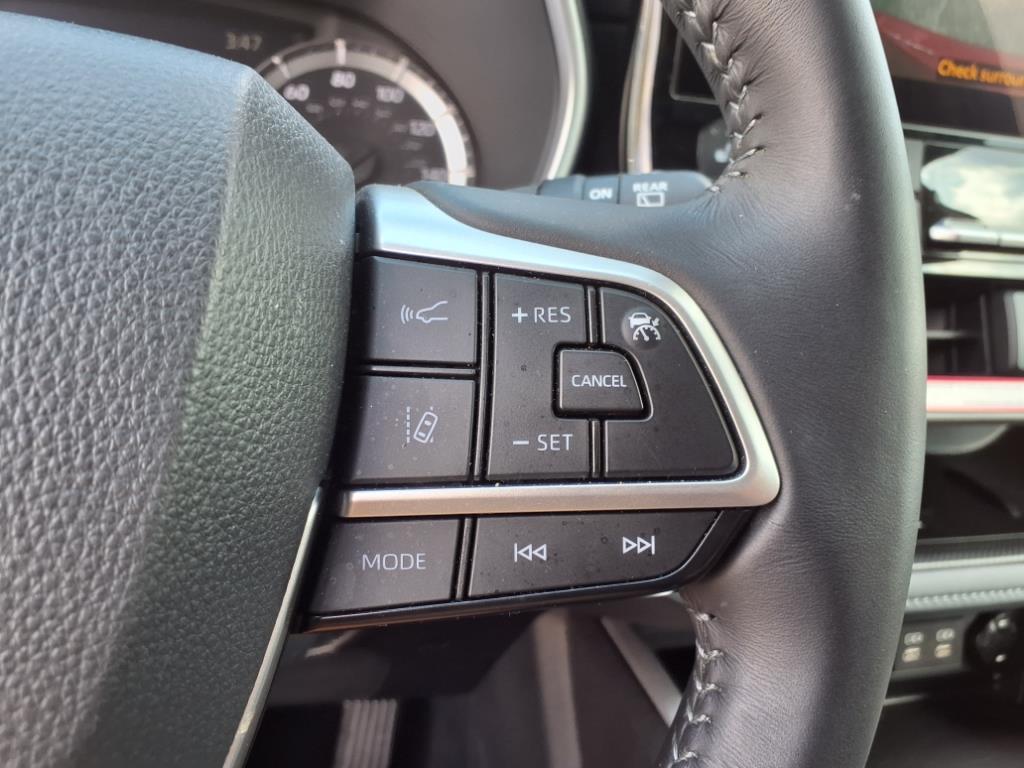 2024 Toyota Highlander XLE photo 21