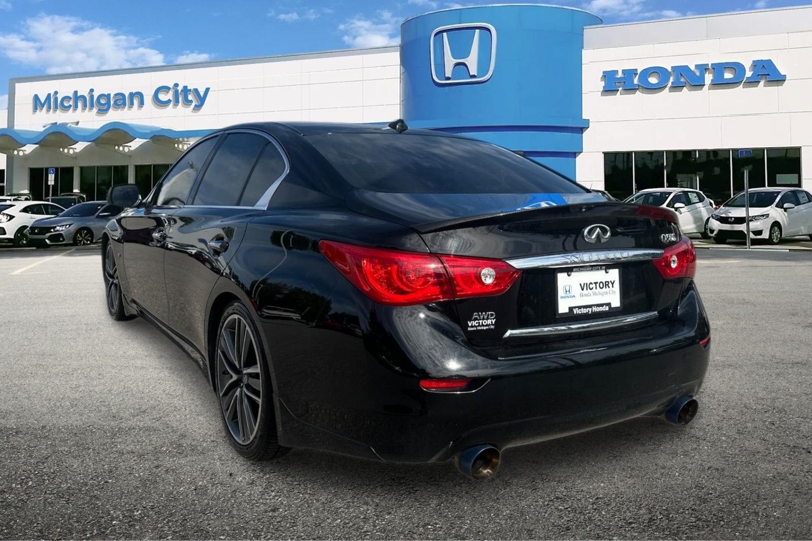 2015 Infiniti Q50 Premium photo 3