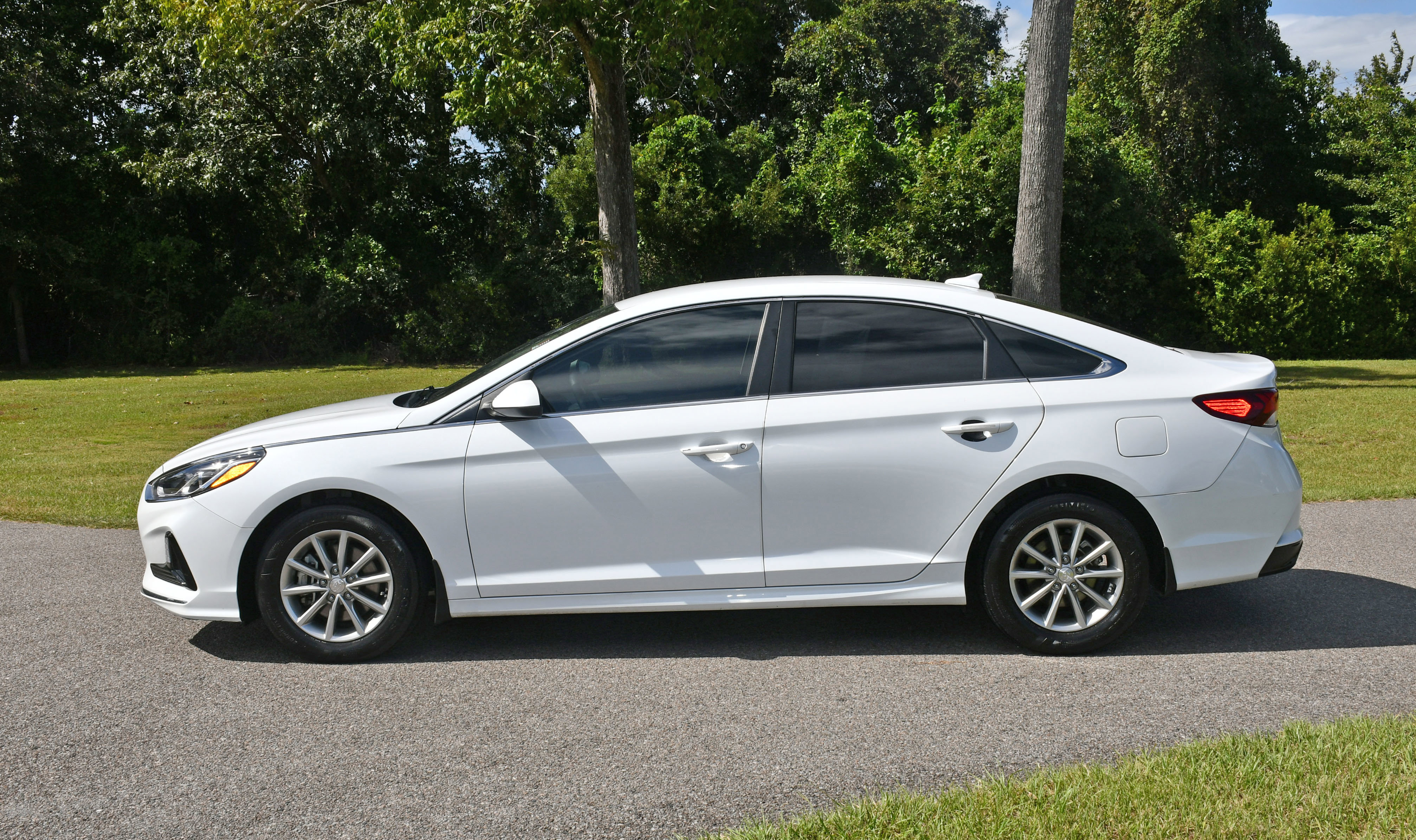 Used 2019 Hyundai Sonata SE with VIN 5NPE24AF6KH793059 for sale in Beaufort, SC