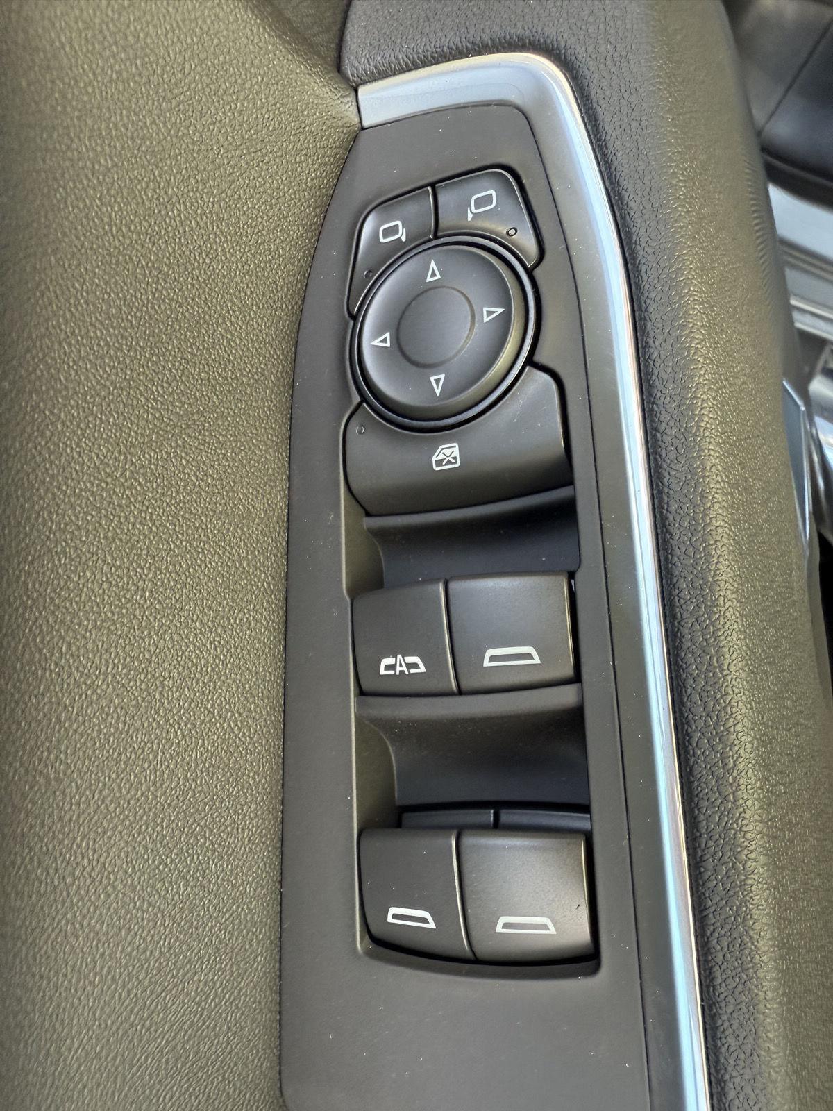2026 Chevrolet Silverado 1500 LT photo 11