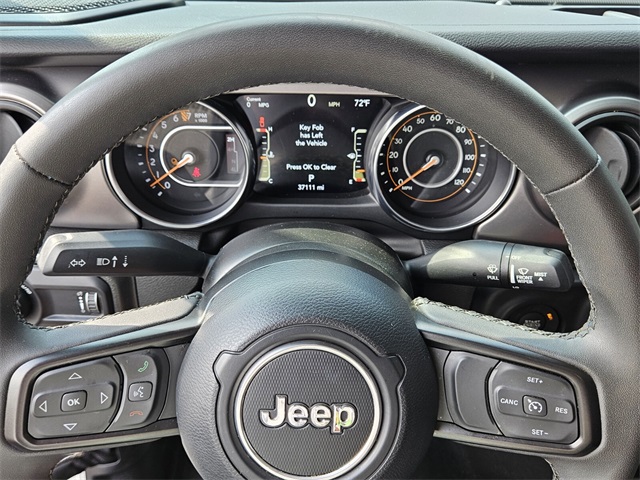 2023 Jeep Gladiator Willys photo 23