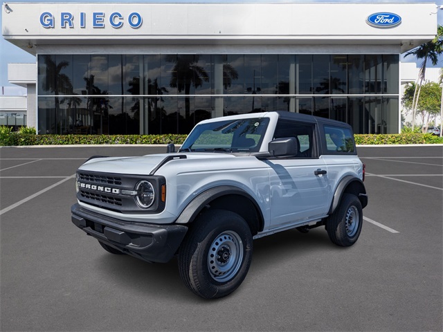 2025 Ford Bronco Base photo 4
