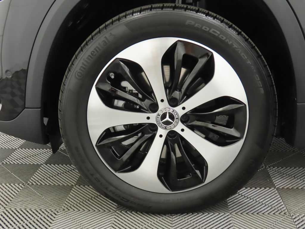 2026 Mercedes Benz GLA 250 photo 28