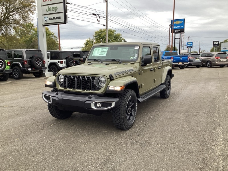 2025 Jeep Gladiator Sport photo 3