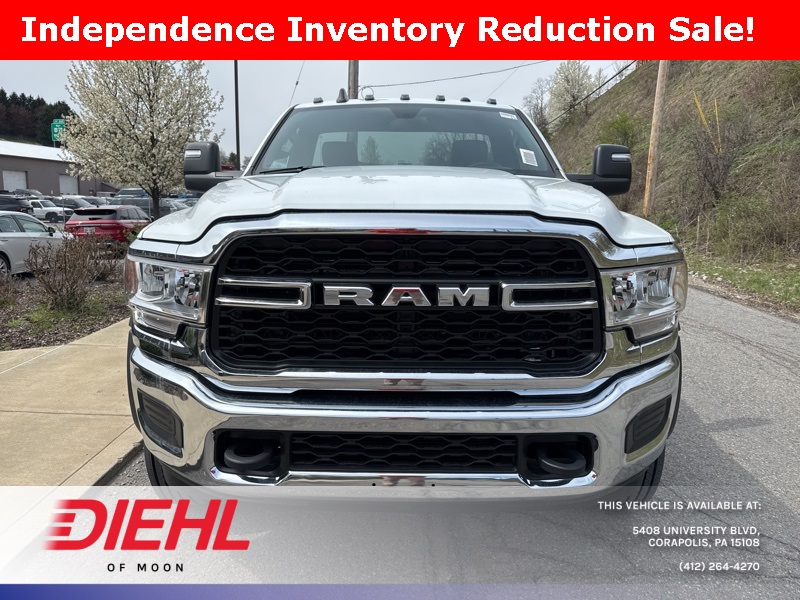2024 Ram 5500 Tradesman photo 2