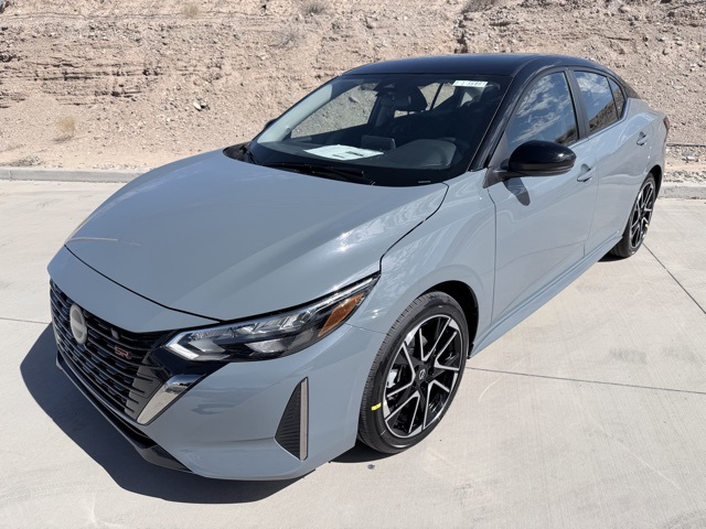 2025 Nissan Sentra SR's photo