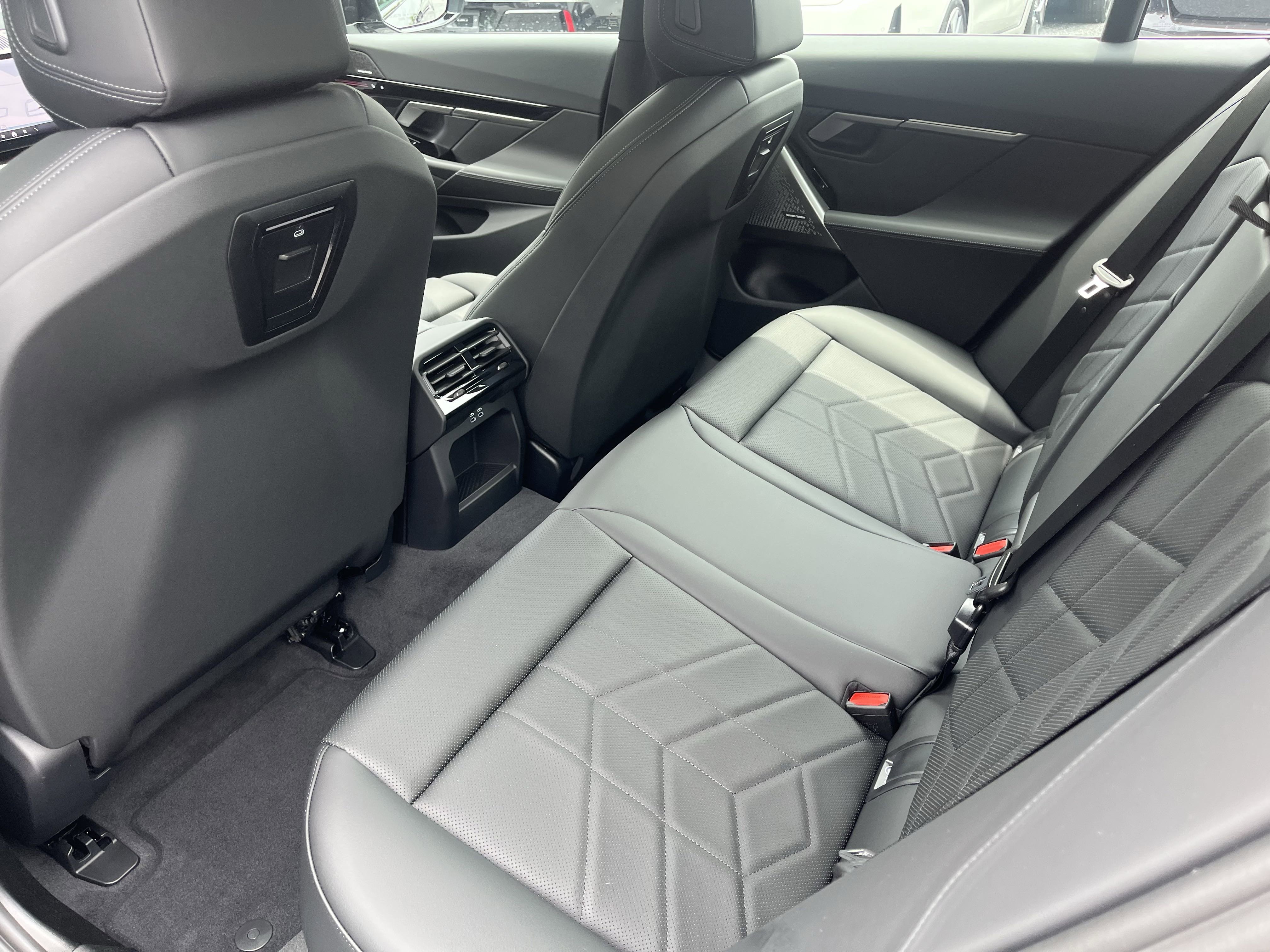 2026 Bmw 530i xDrive photo 5