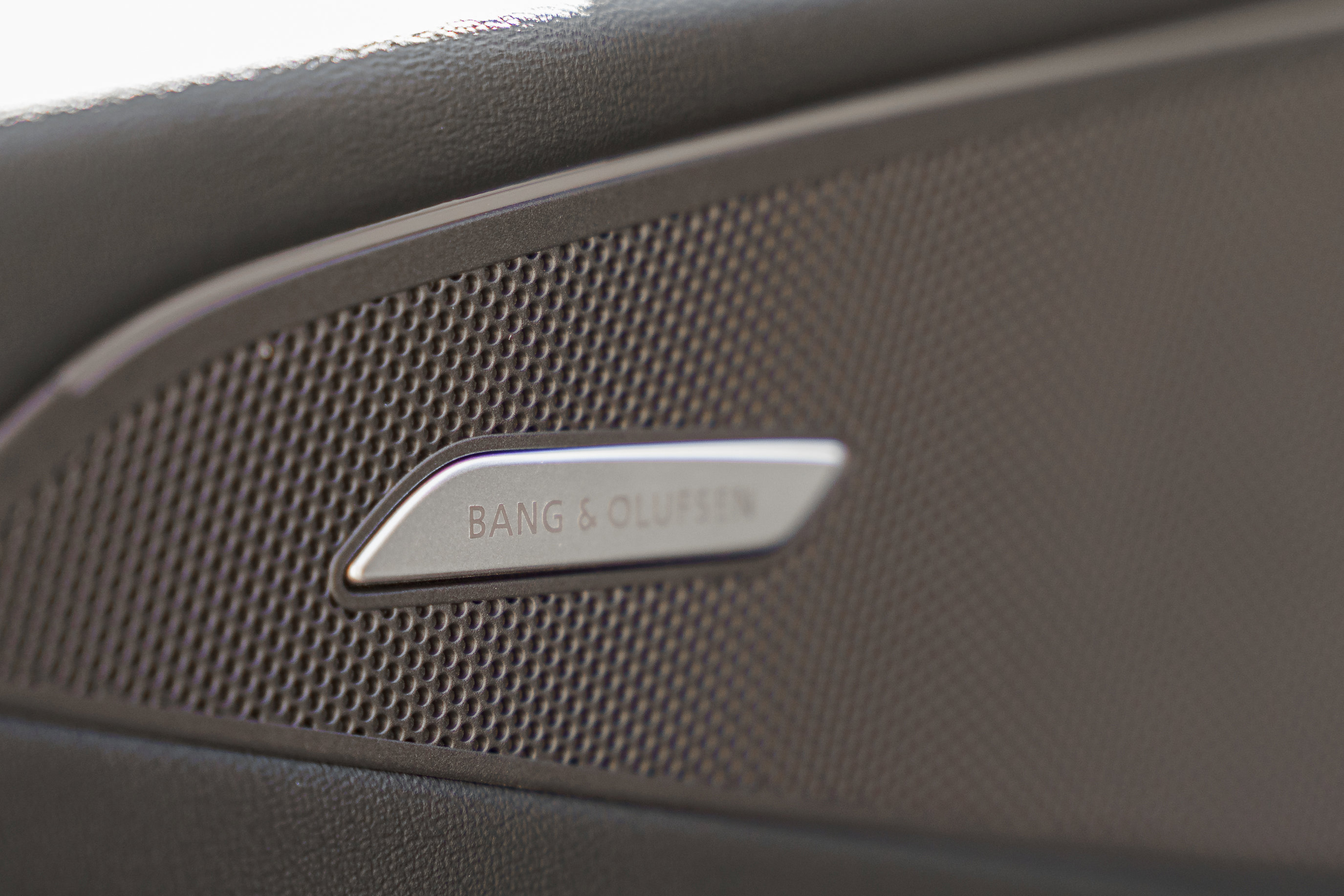 2025 Audi SQ6 photo 22