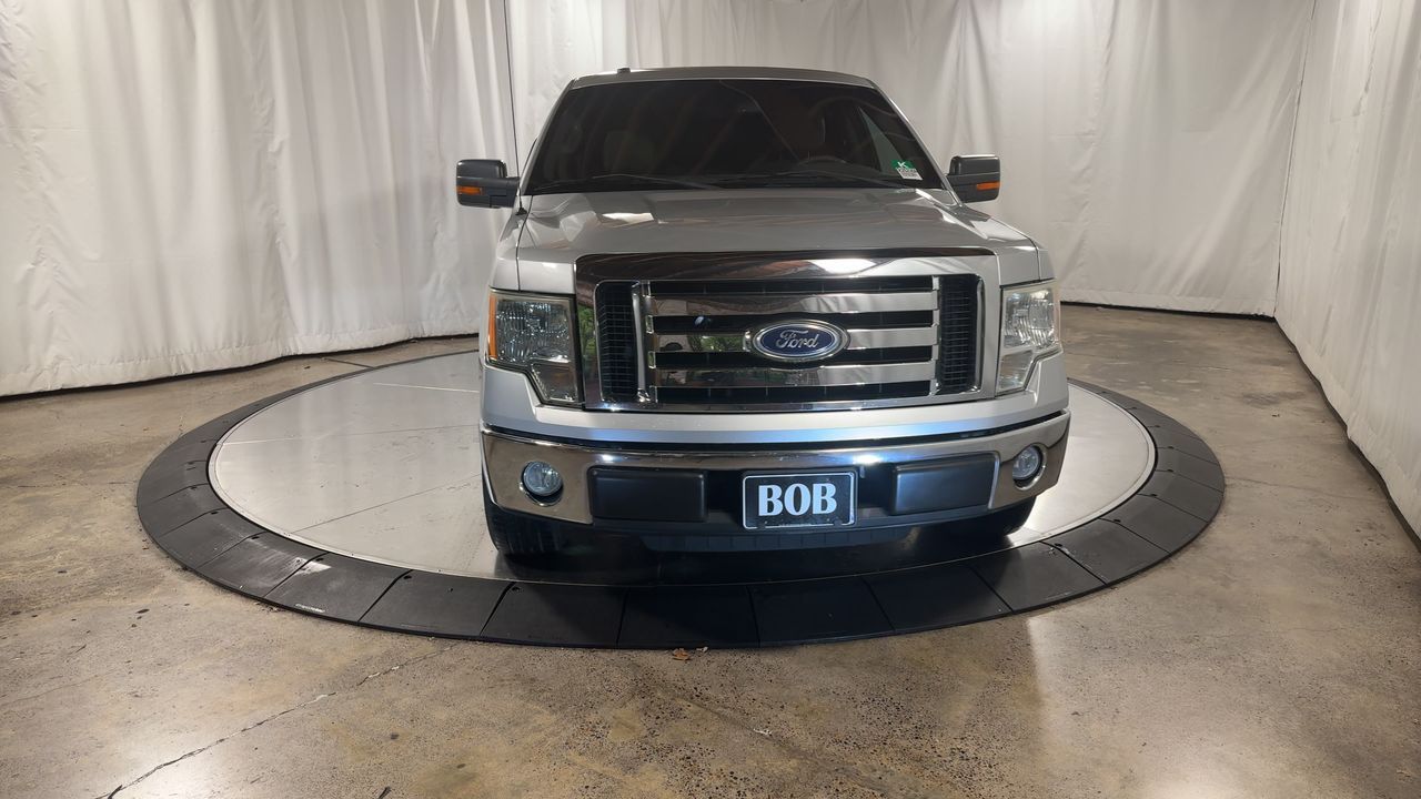 2010 Ford F-150 XLT photo 4