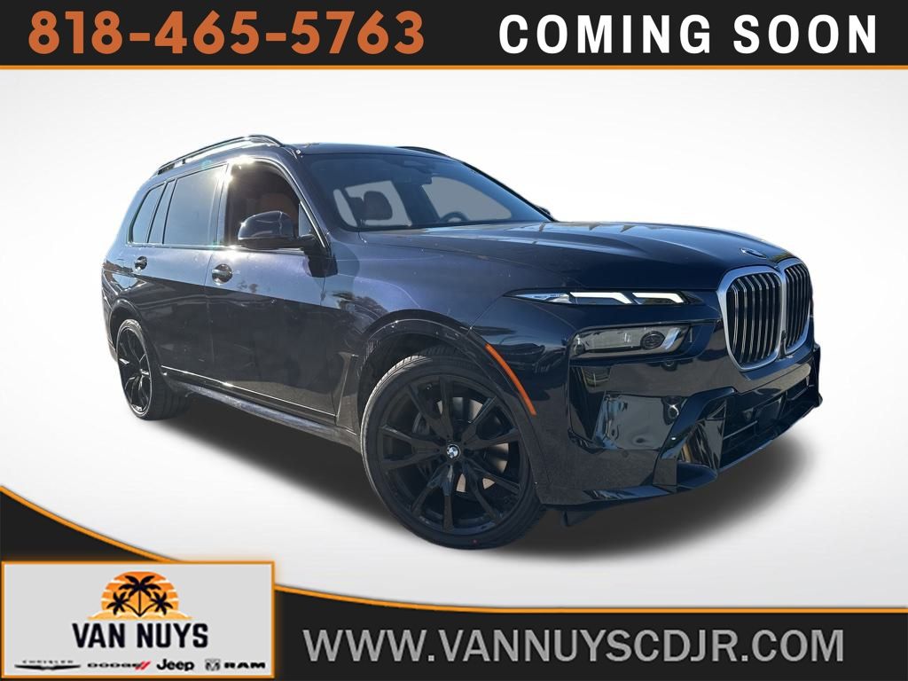 2023 BMW X7 40i's photo